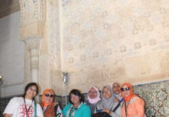 Alhambra Tour - Muslim Travelers - Granada Andalusia