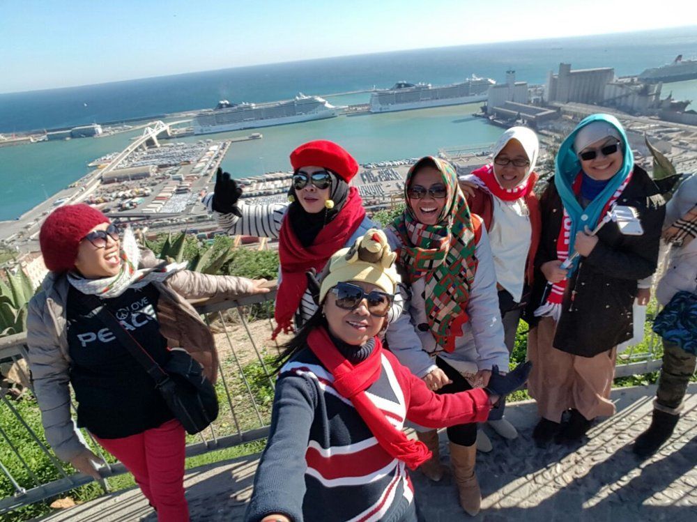 Barcelona - Muslim Travelers - Muslim Tour Morocco & Spain - Halal Tour -llimtour Travels
