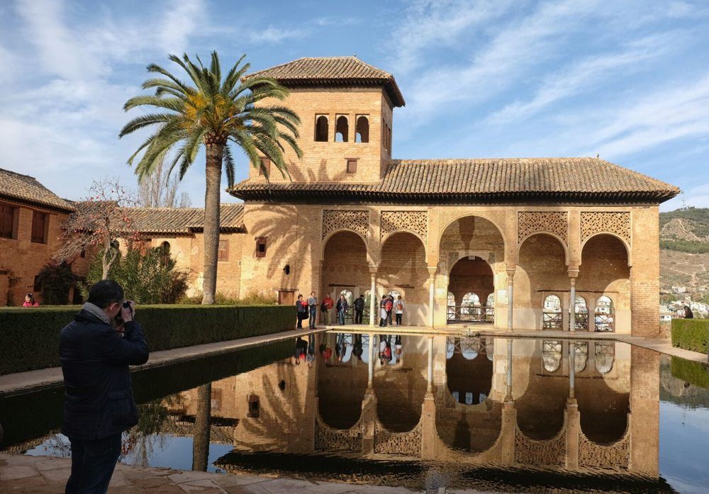 Alhambra Palace Tour - Halal Tours - Ilimtour Muslim Travels