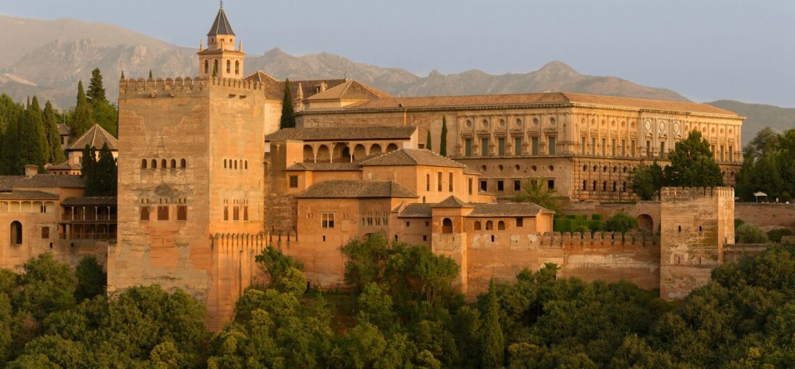 Alhambra andalusia muslim tour - IlimTour